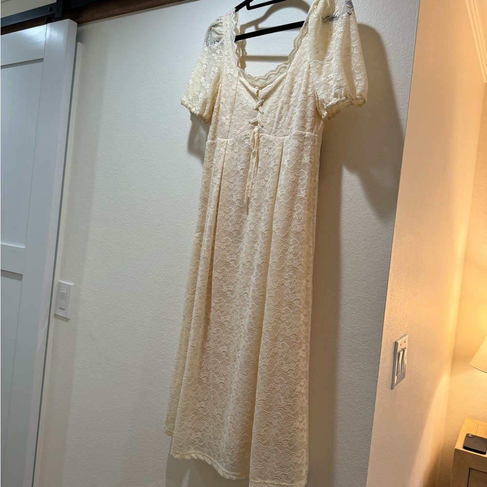 Ivory Lace Maxi